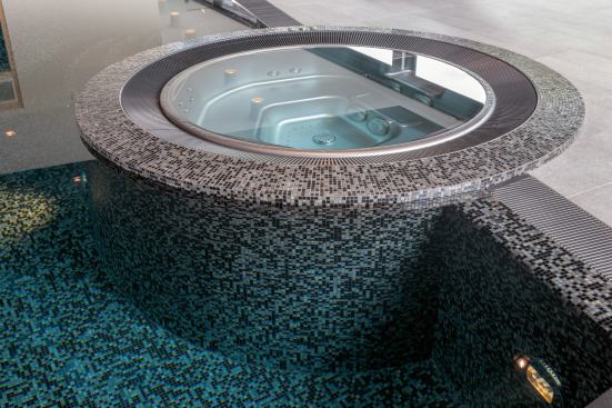 Fertigschwimmbecken von RivieraPool Fertigschwimmbad GmbH, Fertigbecken, Fertigpool, Gartenpool, Naturpool, Schwimmteiche, Whirlpools, individuelle Pools, Deutschland, Europa, International, Luxus, Qualit&auml;t, Funktion, Design, &copy; (c) www.rivierapool.de / RivieraPool Fertigschwimmbad GmbH, Kl&ouml;cknerstra&szlig;e 2, 49744 Geeste. Andere Verwendung bedarf der Zustimmung durch die RivieraPool Fertigschwimmbad GmbH nach schriftlichen Anfrage an die RivieraPool Fertigschwimmbad GmbH z.Hd. Hr. Uwe Rengers. Die schriftliche Bildanforderung regelt die Bildverwendung sowie die Angabe der RivieraPool Fertigschwimmbad GmbH als Bildquellenverweis. --- Keine Rechte Dritter verfuegbar; no third party rights available. Bild ist honorarpflichtig.